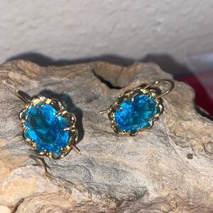 NEW Aqua Blue Zircon Gold Tone Zinc Alloy Lever Close Hook Earrings